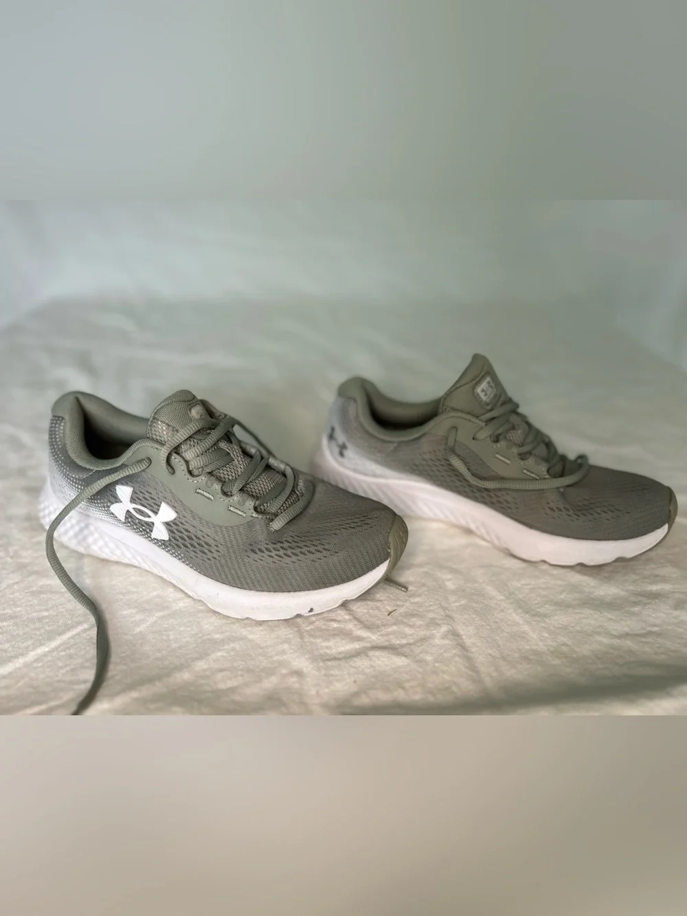 UA Charged Rogue 4 Sage Green Pastel Activewear Running Shoe Women 7.5